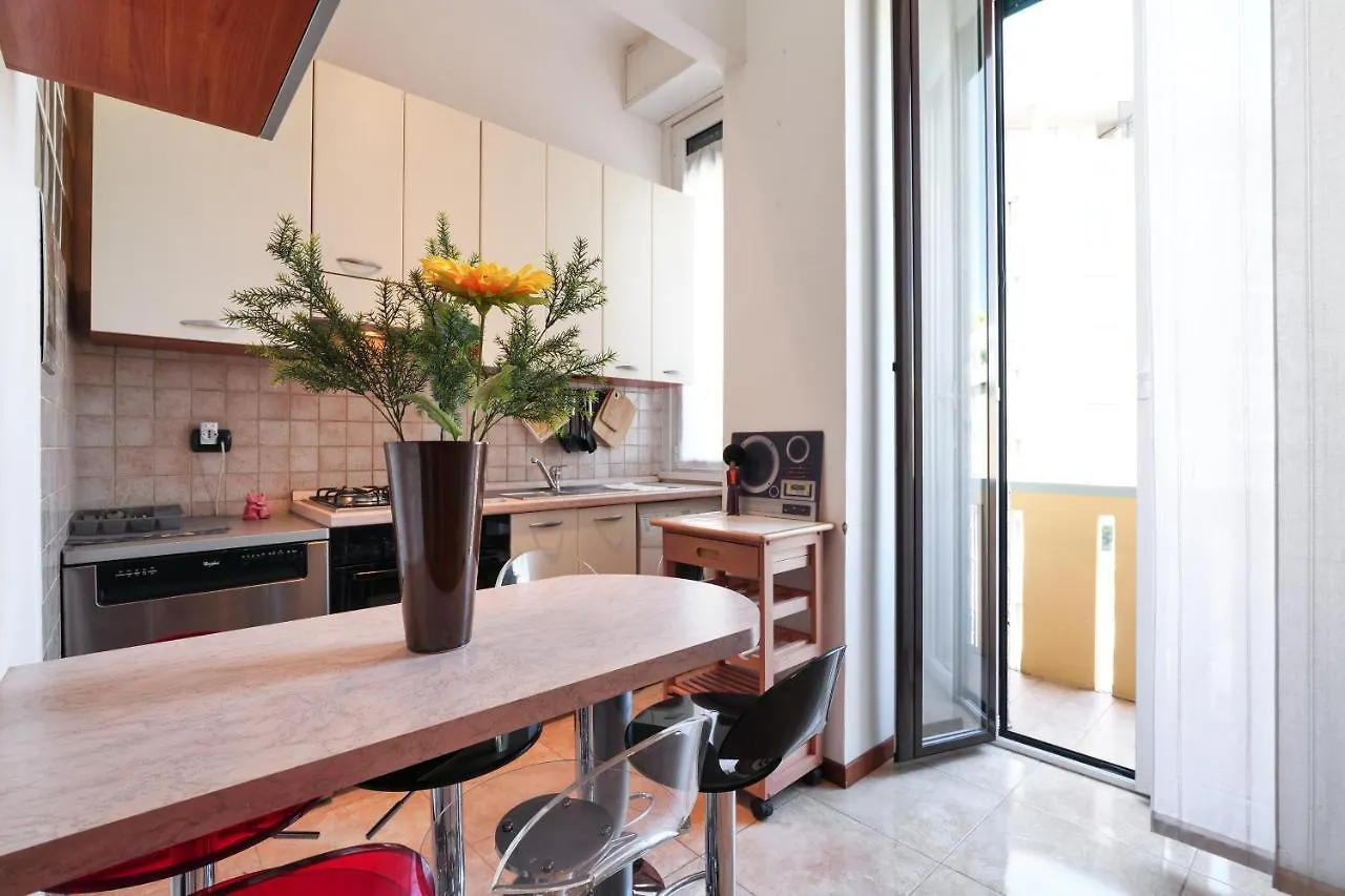 Appartamento PrimoPiano - Tertulliano Milano Italia